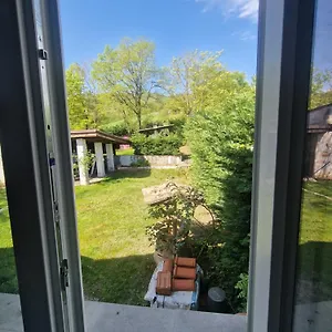 Casa vacanze Franca Casa Immersa Nel Verde, Villa d'Aiano